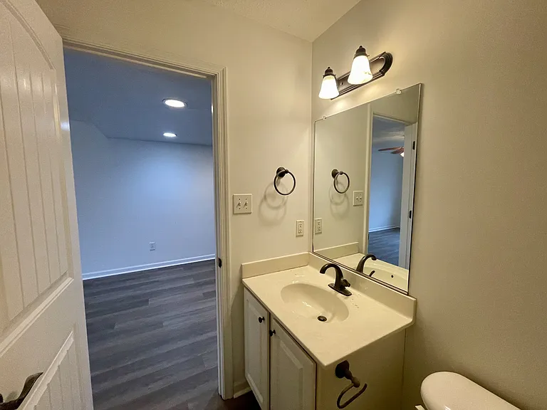 111 Old Tavern Cir #1 — Photo 11