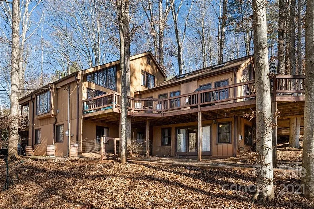 582 Hill Merrill Rd — Photo 1