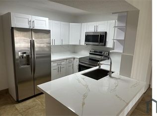 9491 Palm Cir S APT 203, Hollywood, FL 33025