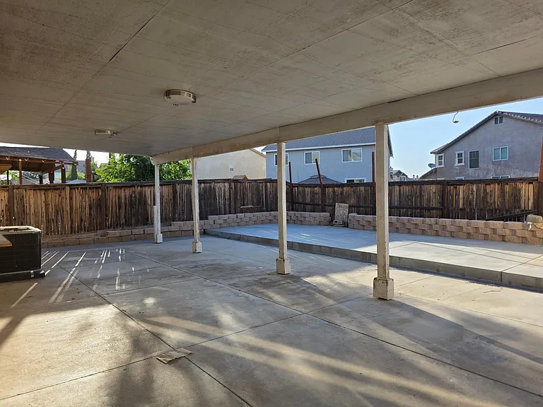 14198 Rachel St — Photo 39