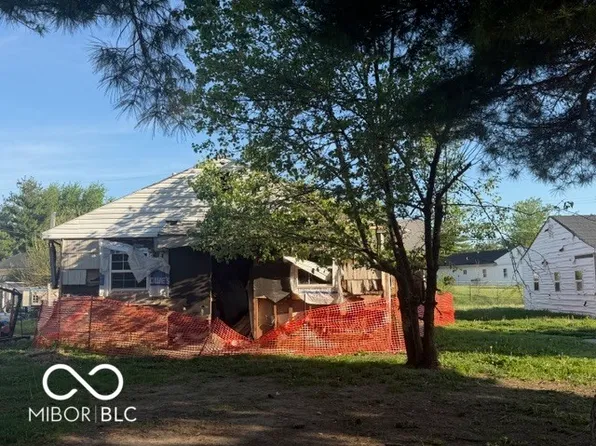 2226 N Admiral Dr, Indianapolis, IN 46219