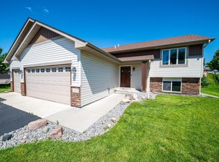426 Creek Ave, Delano, MN 55328