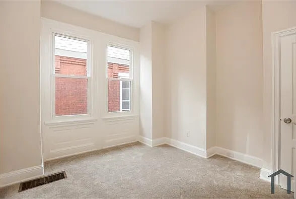 5425 Stewart St — Photo 20