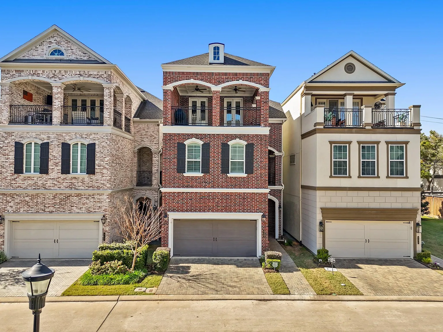3 bed, 3.5 bath, 2922 sqft, $6,500 — Photo 1
