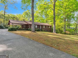 218 Woodland Dr, Calhoun, GA