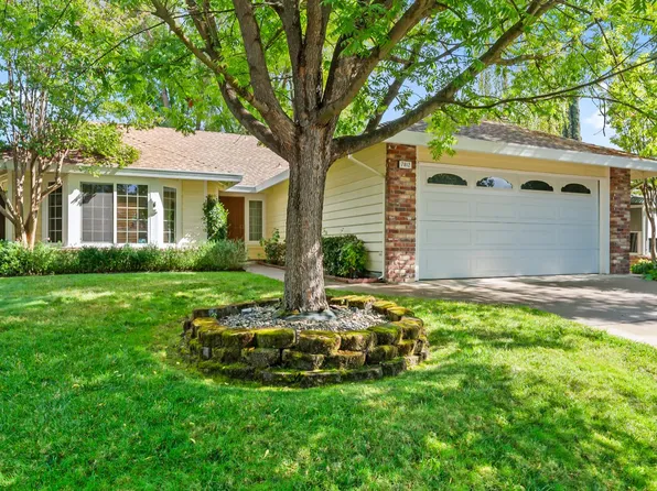 7812 Auburn Woods Dr, Citrus Heights, CA 95610