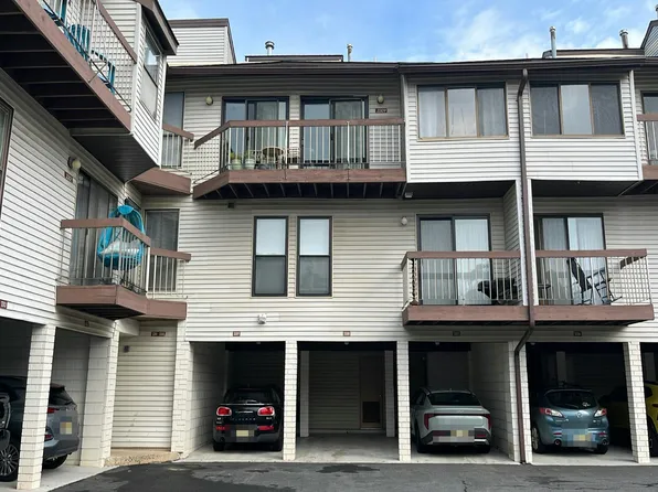 3308 Richmond Ct, Hillsborough, NJ 08844
