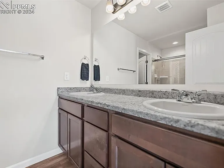 1091 Petra Hts — Photo 11