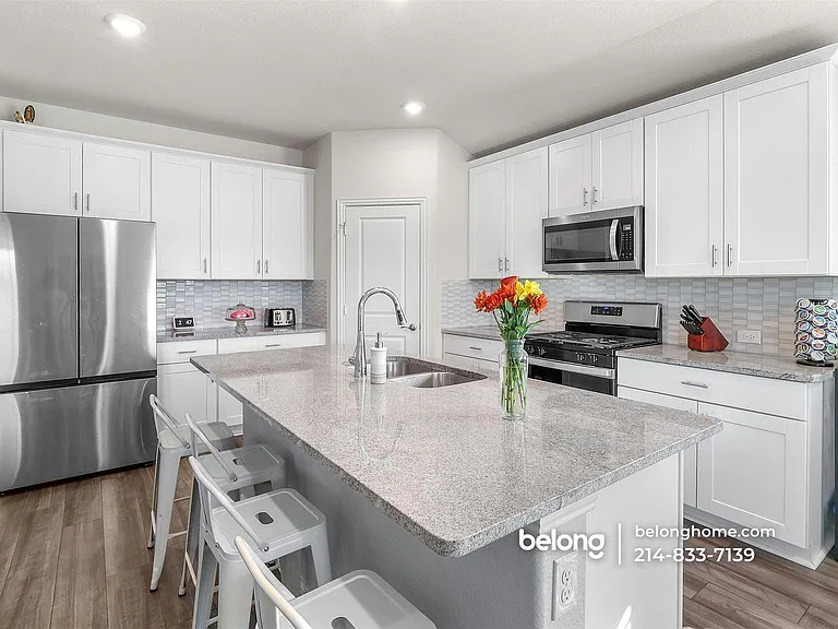 3505 Kingsview Dr — Photo 17
