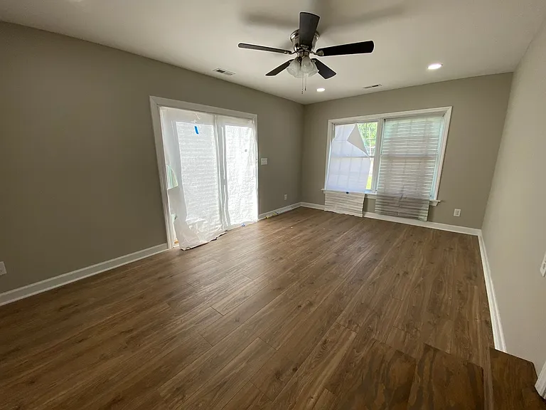 105 Fort Dr — Photo 4