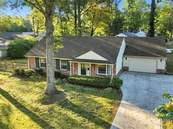 6835 Brintwood Rd, Sylvania, OH 43560