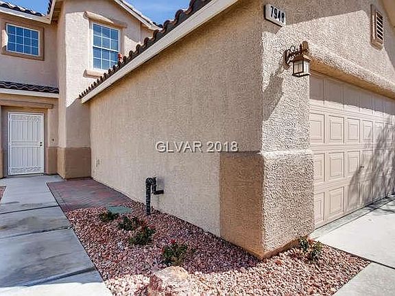 3rd image of 7948 Willow Pines Pl