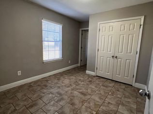 6950 Woodley Dr #B, Pensacola, FL 32503