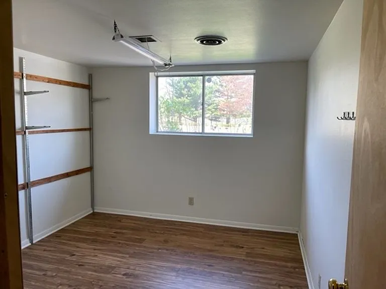 507 W Kirby Ave — Photo 9