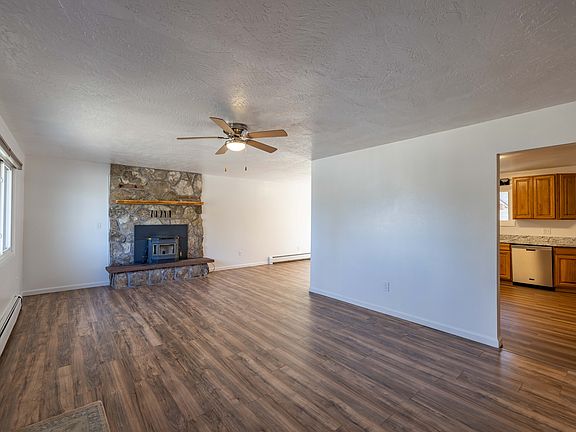 3rd image of 348 Del St