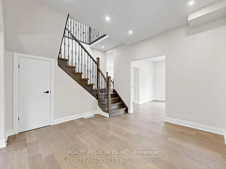 6058 Culp St — Photo 16
