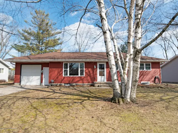 131 Woodhaven Dr, Lansing, MI 48917