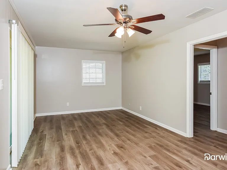3201 Glendale Dr — Photo 12