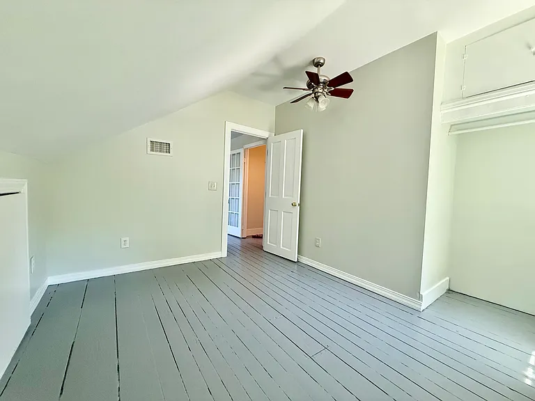 Rear bedroom