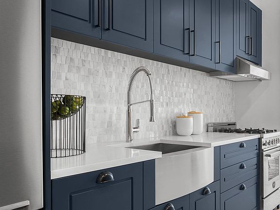 4th image of 475 Clermont Ave #815