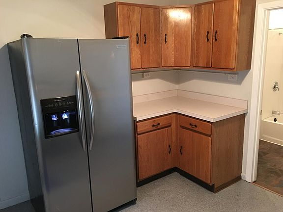 3rd image of 1783 W 50th St