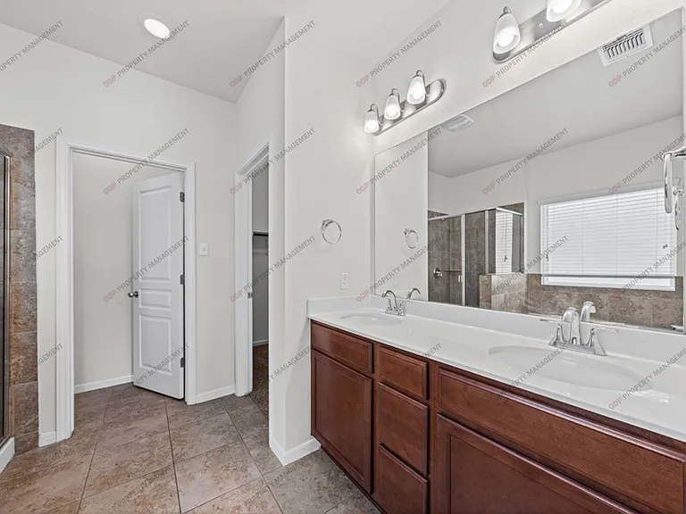 516 Cross Dr — Photo 22