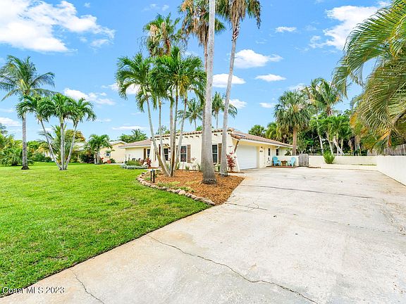 3rd image of 202 S Palm Ave