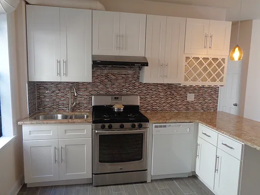 Rented by Zikos Realty Services | media 51