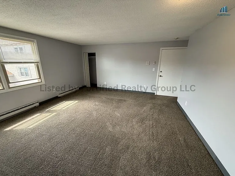 380 Buffinton St #24 — Photo 4