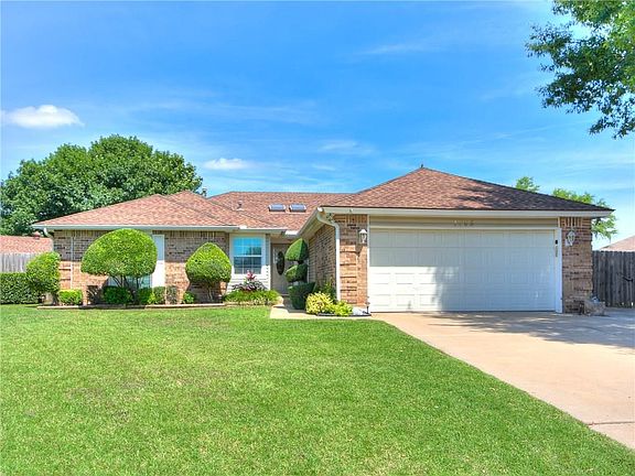 4th image of 1305 Fairfax Ct