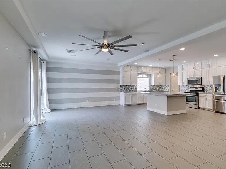 4586 W Camero Ave — Photo 14