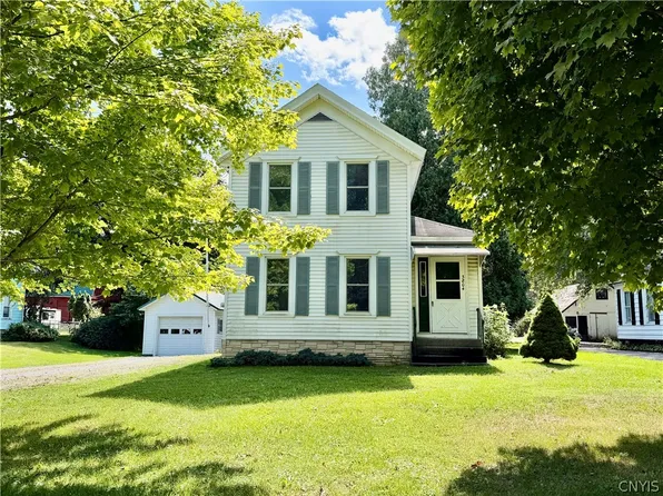 3804 Prospect St, Oneida, NY 13421