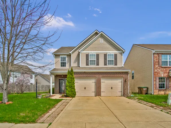 2542 Middle View Dr, Columbus, IN 47201