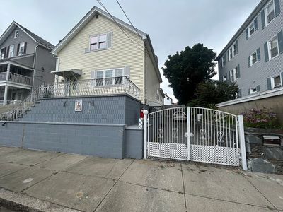 69 Mott St, Fall River, MA, 02721