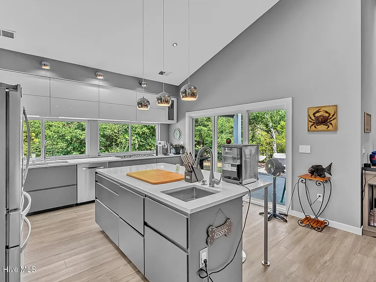 8708 Plantation Dr — Photo 40