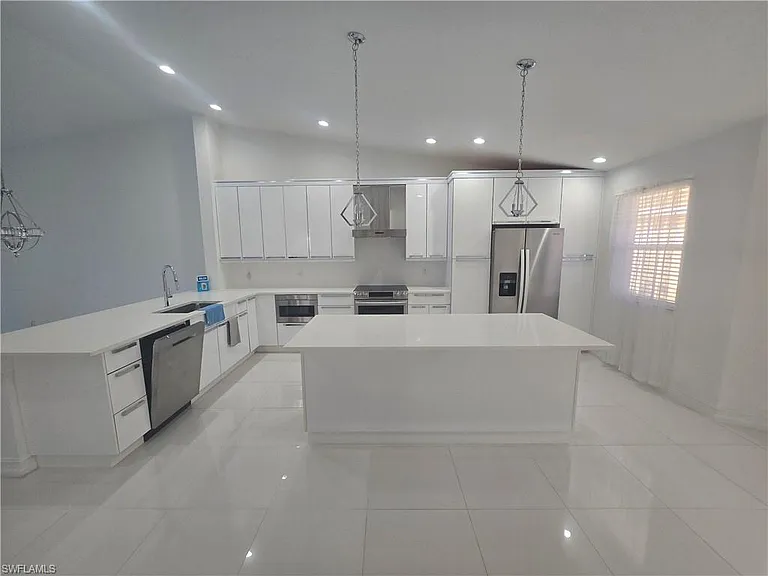 9175 Michael Cir #4 — Photo 14