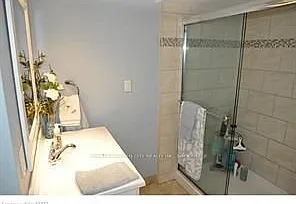 9 Stonegate Dr #LOWER — Photo 5
