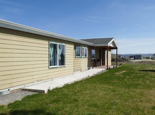 86780 N Cotten Wood Ln, Christmas Valley, OR 97641