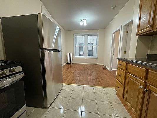 1st image of 2306 29th Ave APT 2F