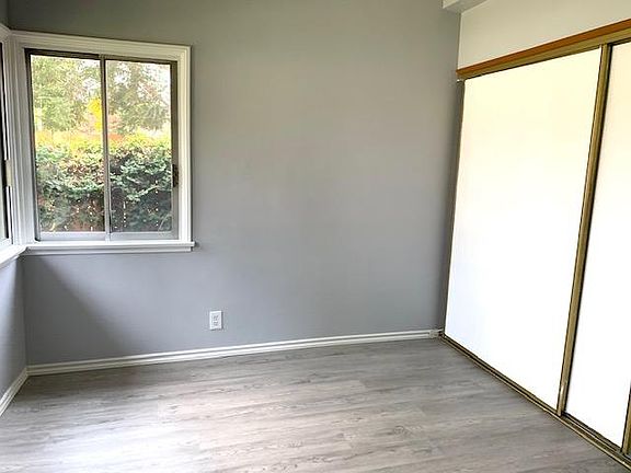 3rd image of 300 W Washington Blvd #1