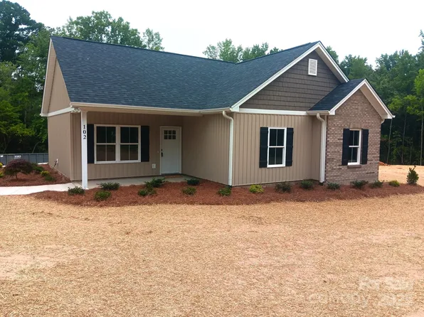 102 Lakeside Dr, Grover, NC 28073