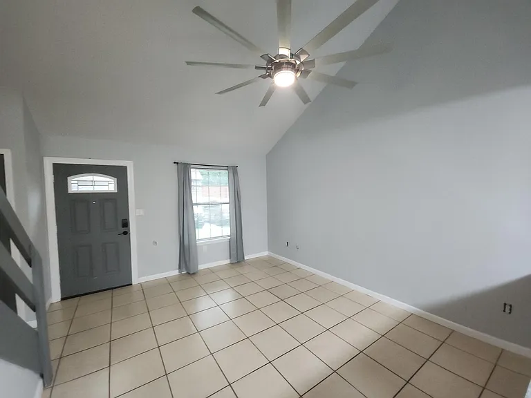 1143 Ocala Rd — Photo 5