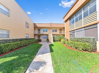 463 Flanders Way #J, Delray Beach, FL 33484