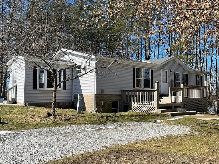 5694 Martin Rd — Photo 1