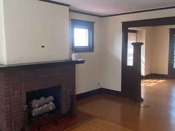4th image of 118 Northwestern Pkwy #2