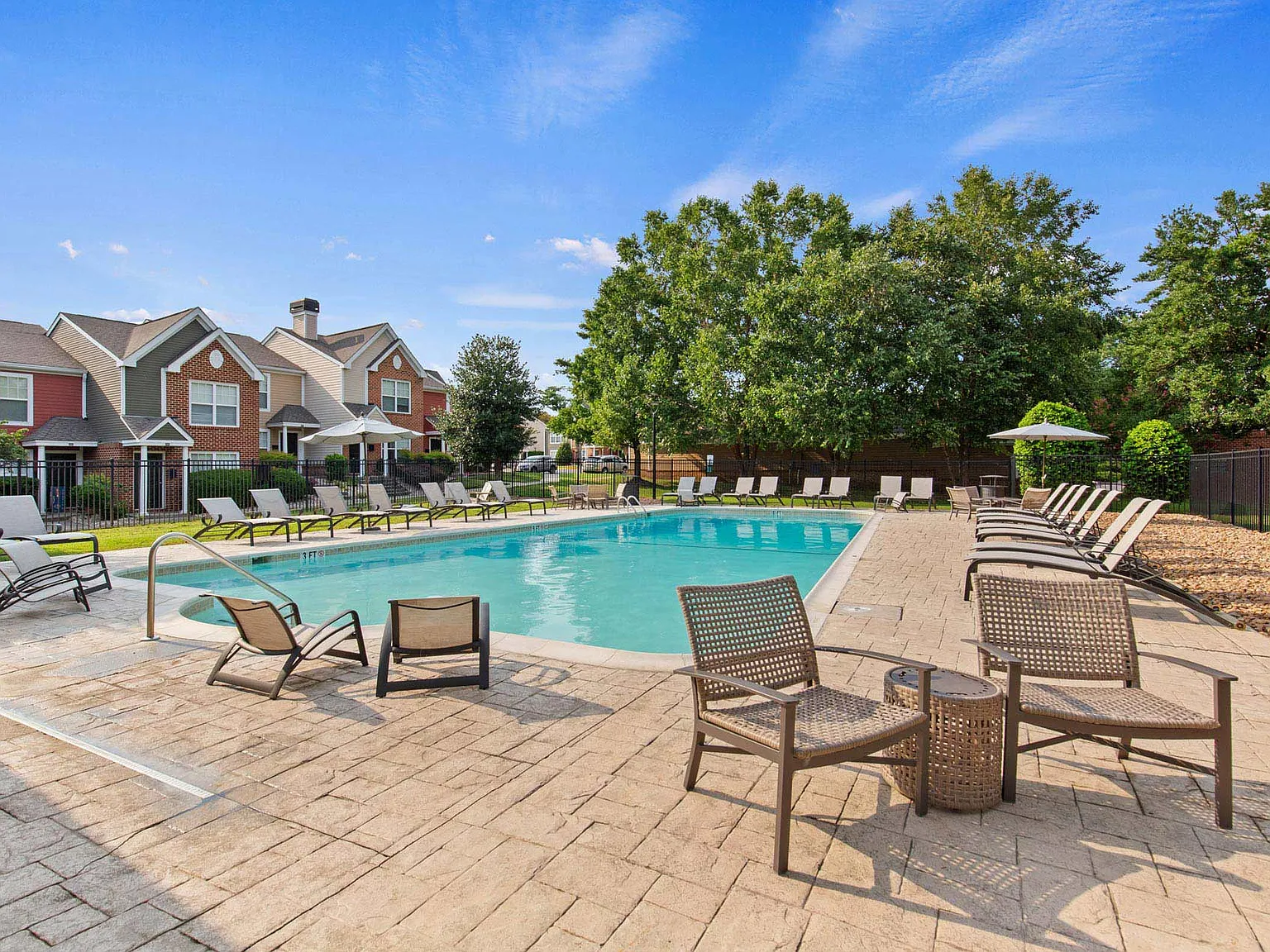 Gayton Pointe Townhomes — Photo 4