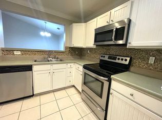 3930 Cherokee Woods Way APT 403, Knoxville, TN 37920