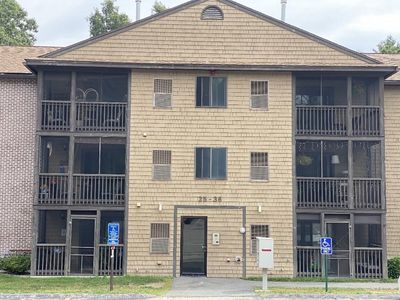 12 Village Ln APT 27, Tyngsboro, MA, 01879