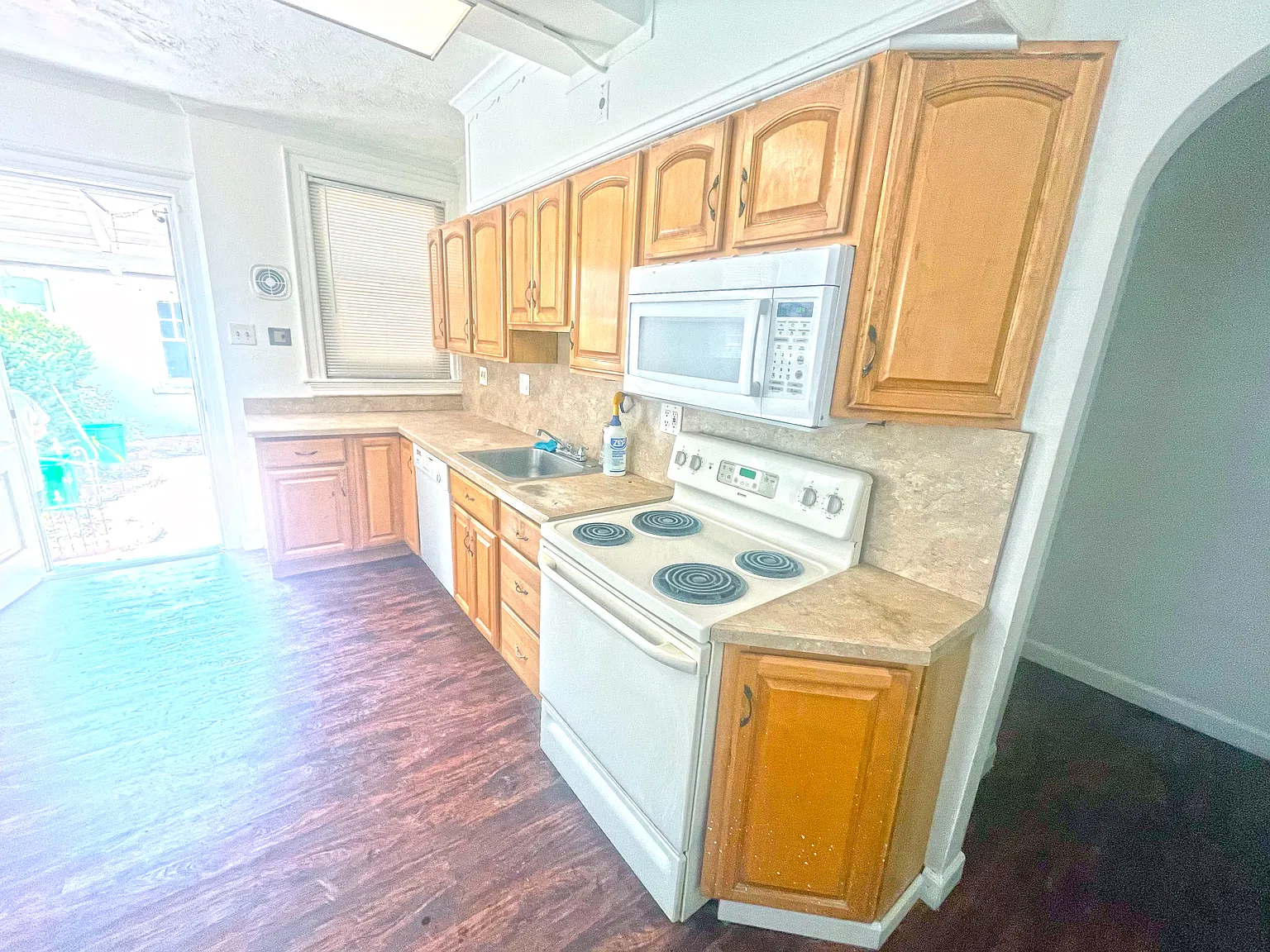 1602 Chew St — Photo 4
