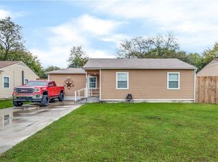 206 Whitham St, Irving, TX 75060